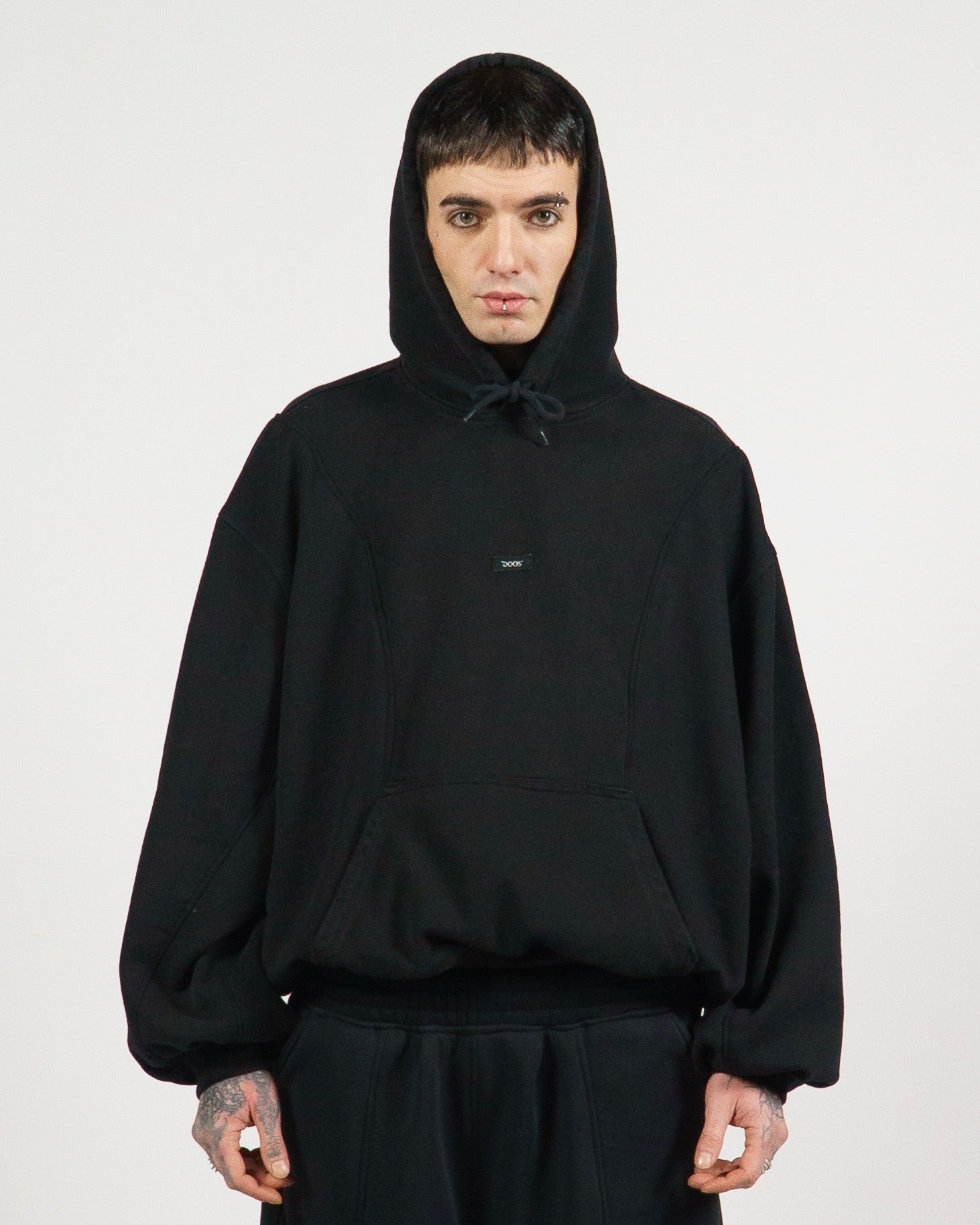 READY TO WEAR