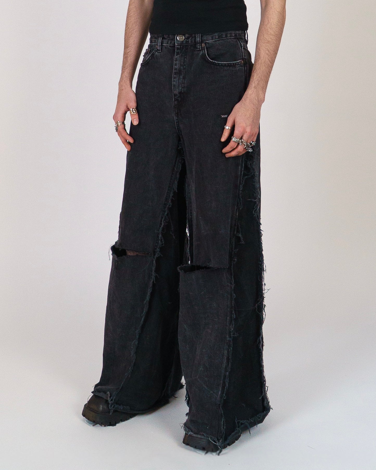 FRAGILE JEANS ° BLACK  ° REUSE WEAR ° UNISEX