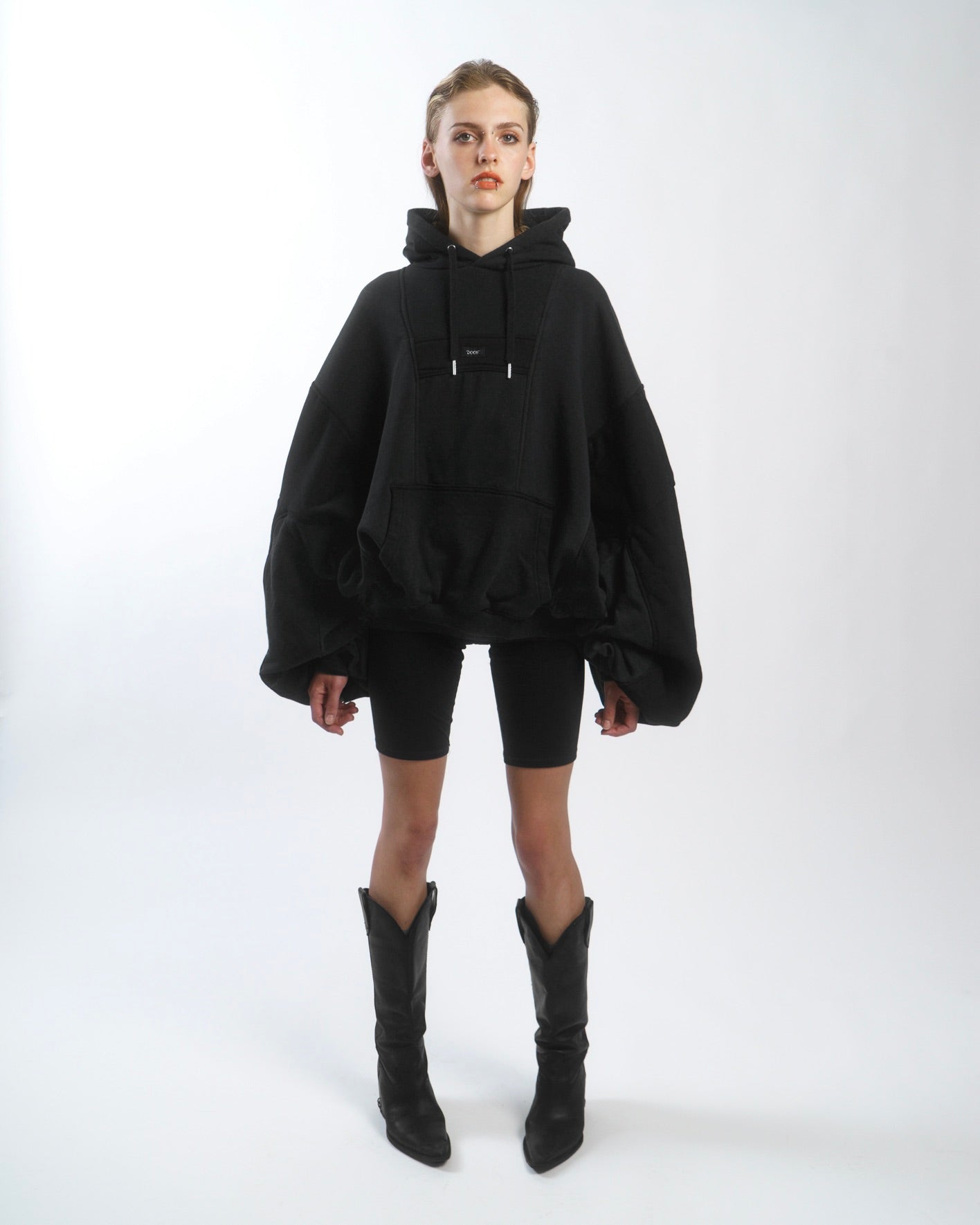 ORBIT VOLUME HOODY 2 ° REUSE